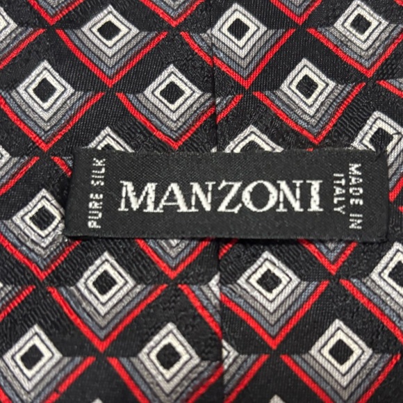 Manzoni Black and Red Diamond Print Hand Made Italian Silk Necktie - Picture 4 of 9